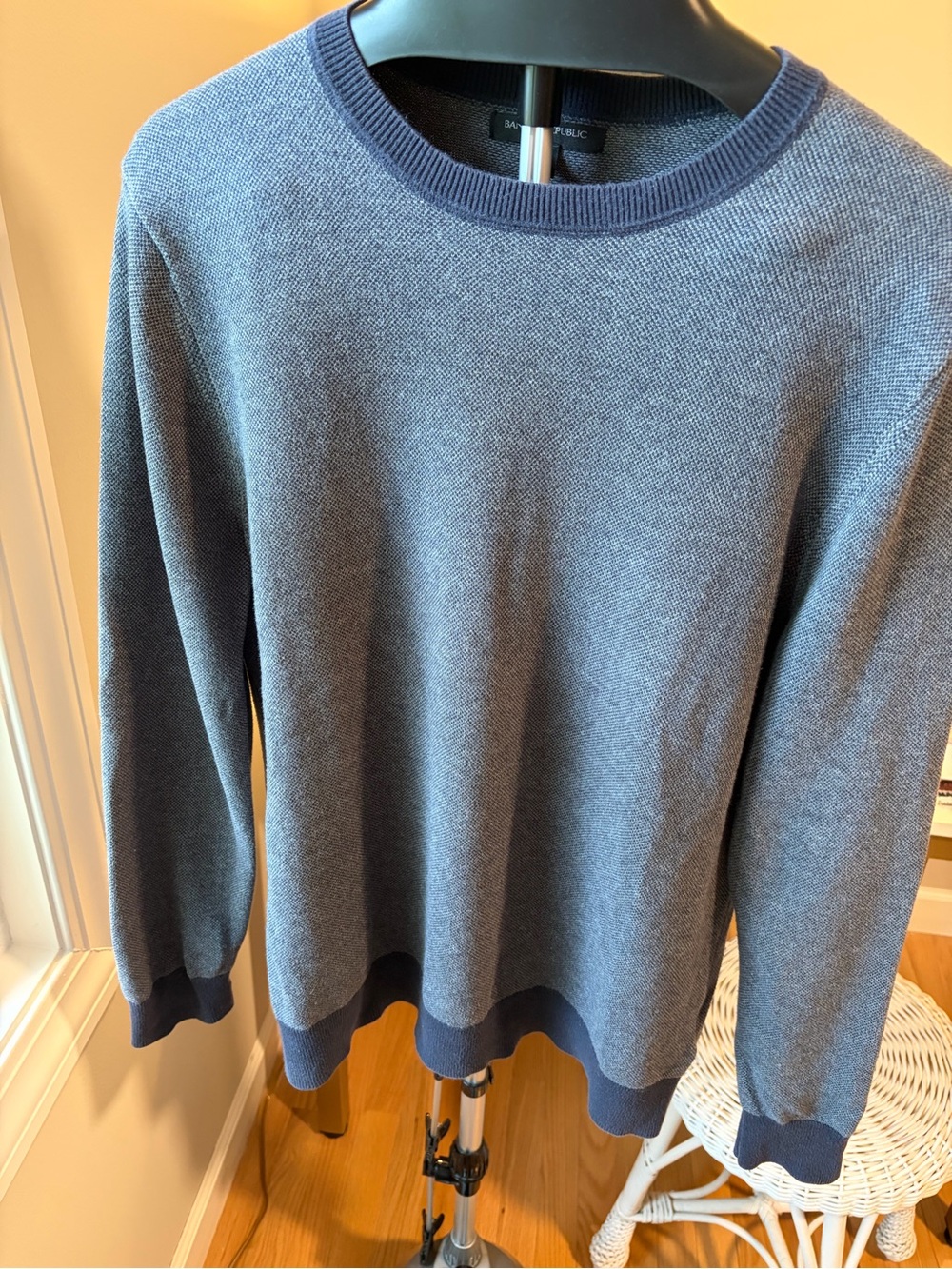 Banana Republic Men's Heathered Blue Crewneck Sweater with Dark Trim